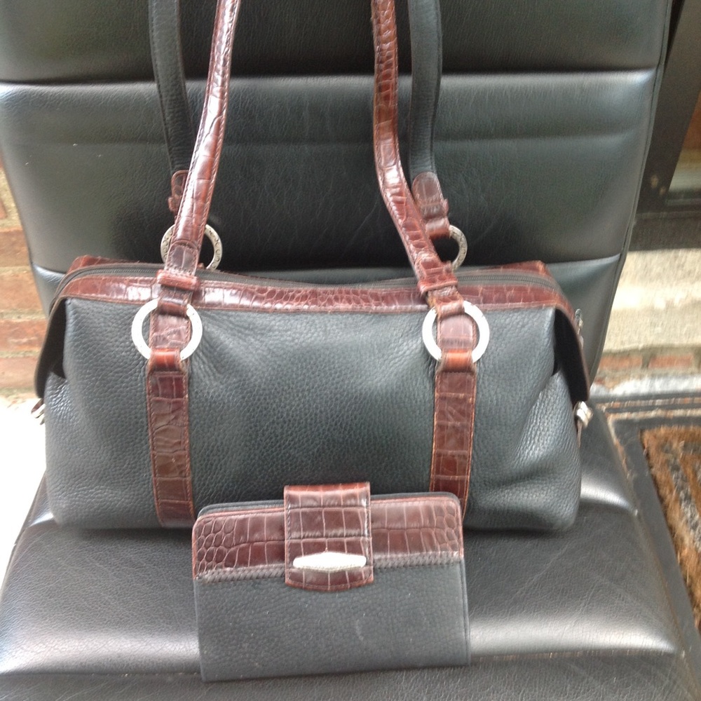 Vintage Brighton leather shoulder bag / matching wallet set